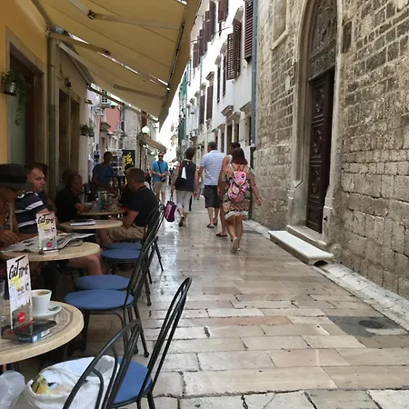 Poluotok 1 Appartamento Zara