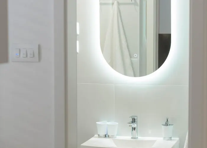 Апартаменты Poluotok 1 Задар