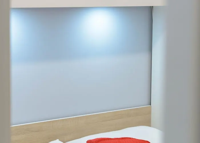 Poluotok 1 Задар