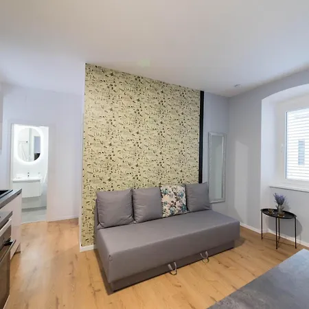 Poluotok 1 Apartament