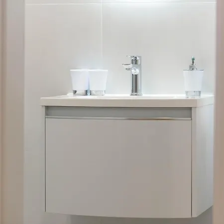 Apartament Poluotok 1